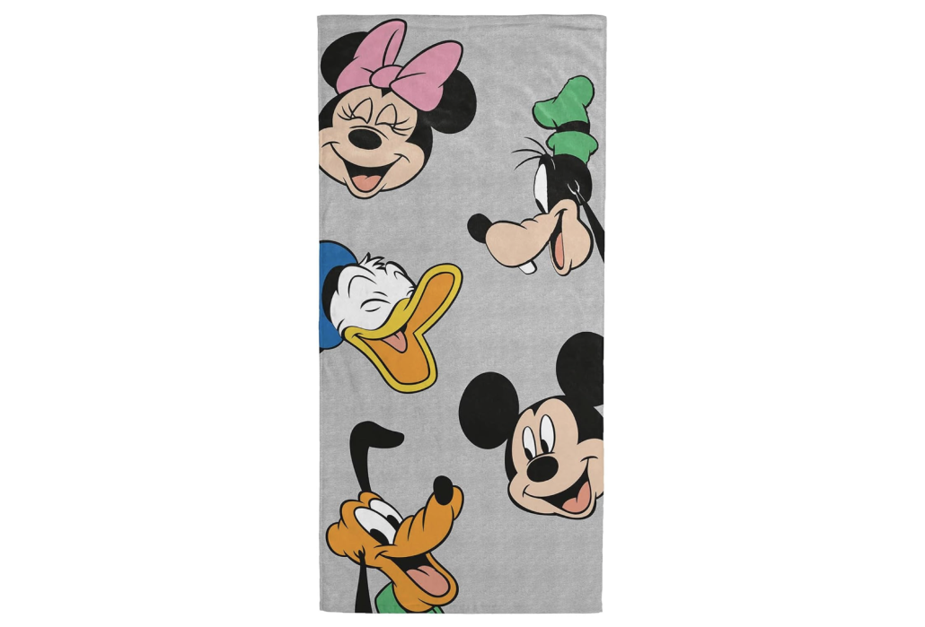 what to pack for kids at disney world, kids disney towel